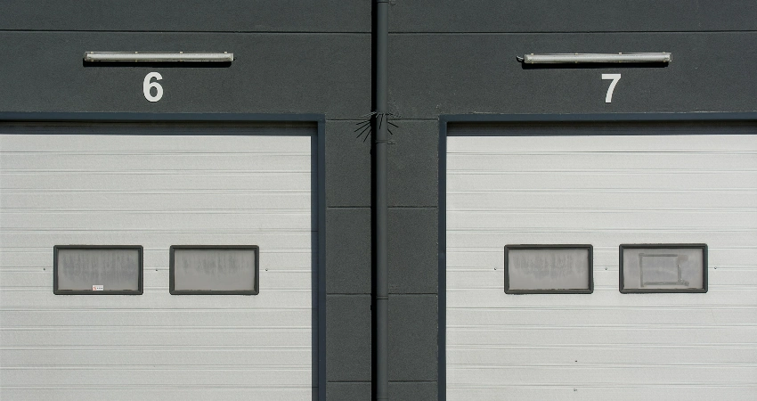 Commercial garage doors