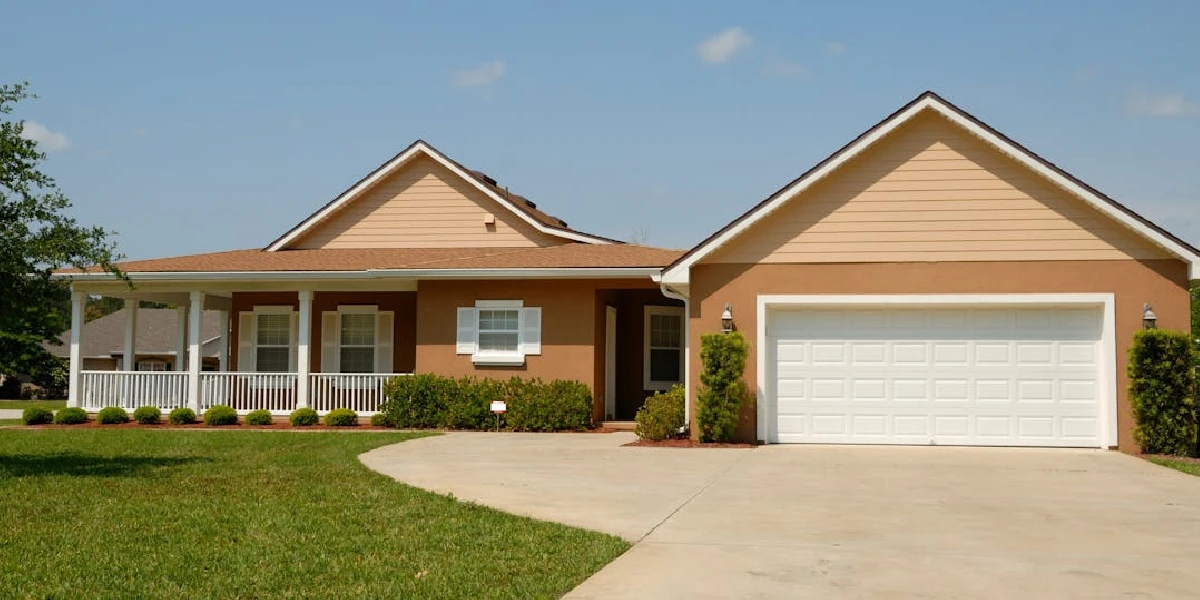 Common Garage Door Issues in Moore, OK