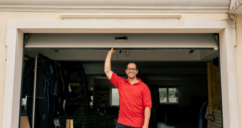 Common Garage Door Problems Homeowners Should Not Ignore