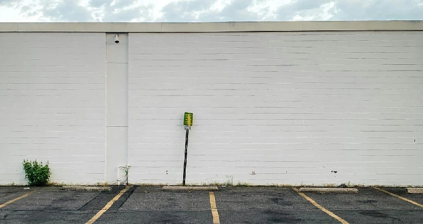 White garage door close-up for garage door maintenance and wind resistance.webp
