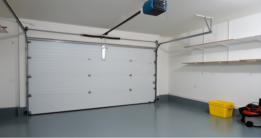 light blinks when garage door opens